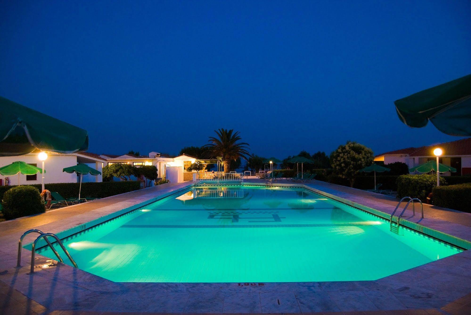 Fito Aqua Bleu Resort 毕达哥利翁 外观 照片